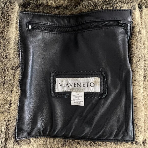 Shearling coat - Picture 4 of 12